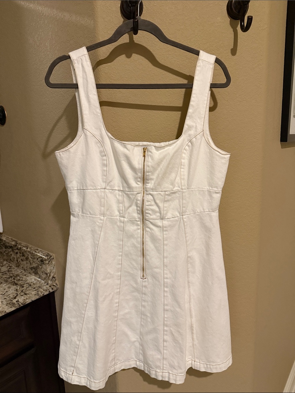 Forever New Off/White Sleeveless Zip-Front Mini Dress Sz 10